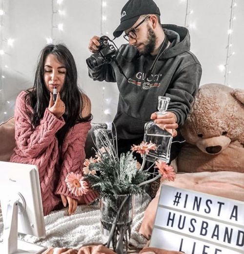Items needed for photo shoot:
1. Bouquet of flowers
2. Teddy bear
3. Fairy lights
4. Letter board
5.A camera angle that does not show any of these items
6. Dedicated+experienced Instagram Husband
.
.
.
#instahusband #instagramhusband #ighusband...